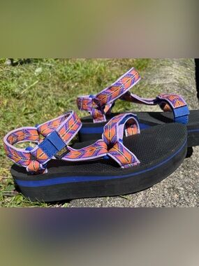Teva Flatform Universal Sandal 8